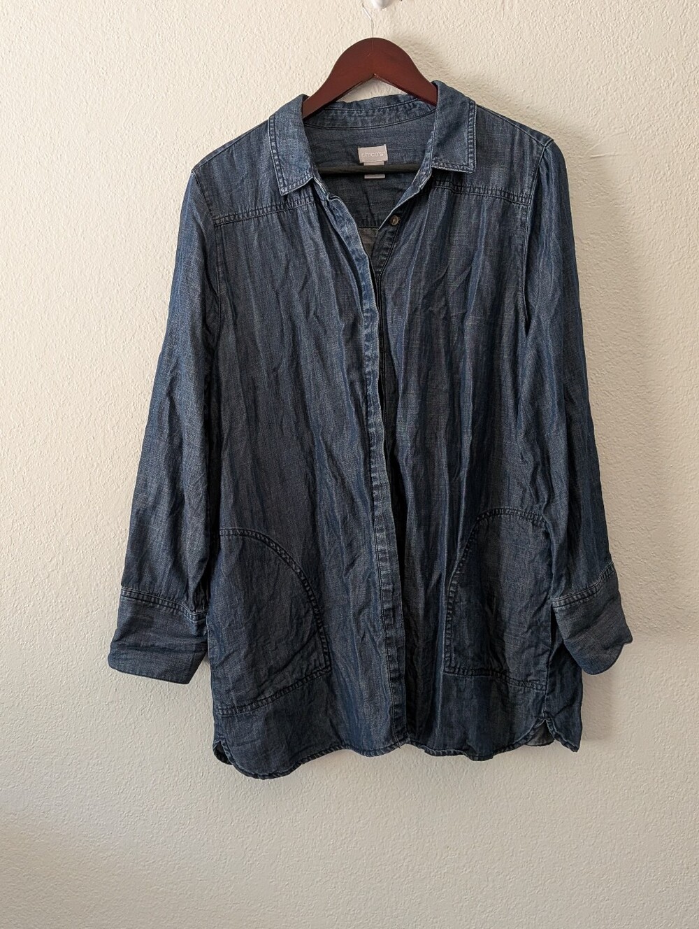 Chico's Chambray Button Down Denim Long Shirt Soft Lightweight Size 3/XL
